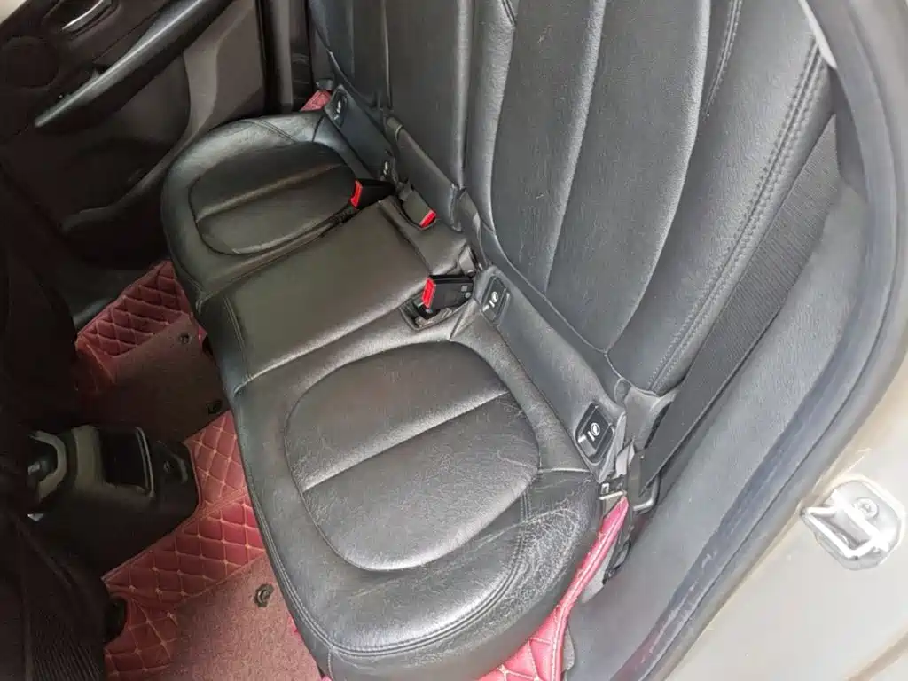 BMW 2 Series Active Tourer — миниатюра 15