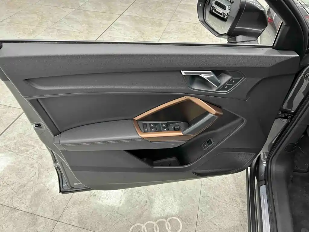 Audi Q3 — миниатюра 10