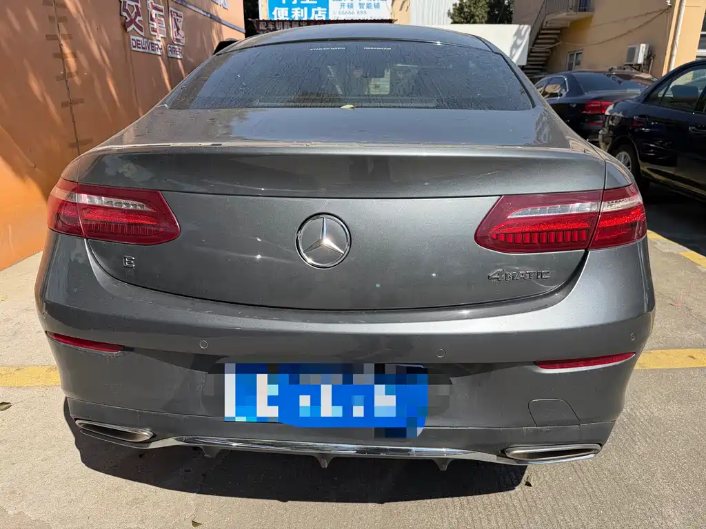 MERCEDES-BENZ E CLASS