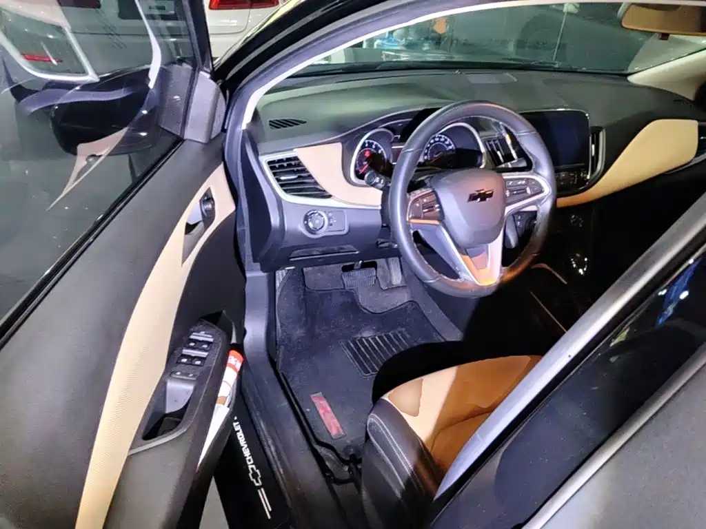 Chevrolet Monza — миниатюра 16