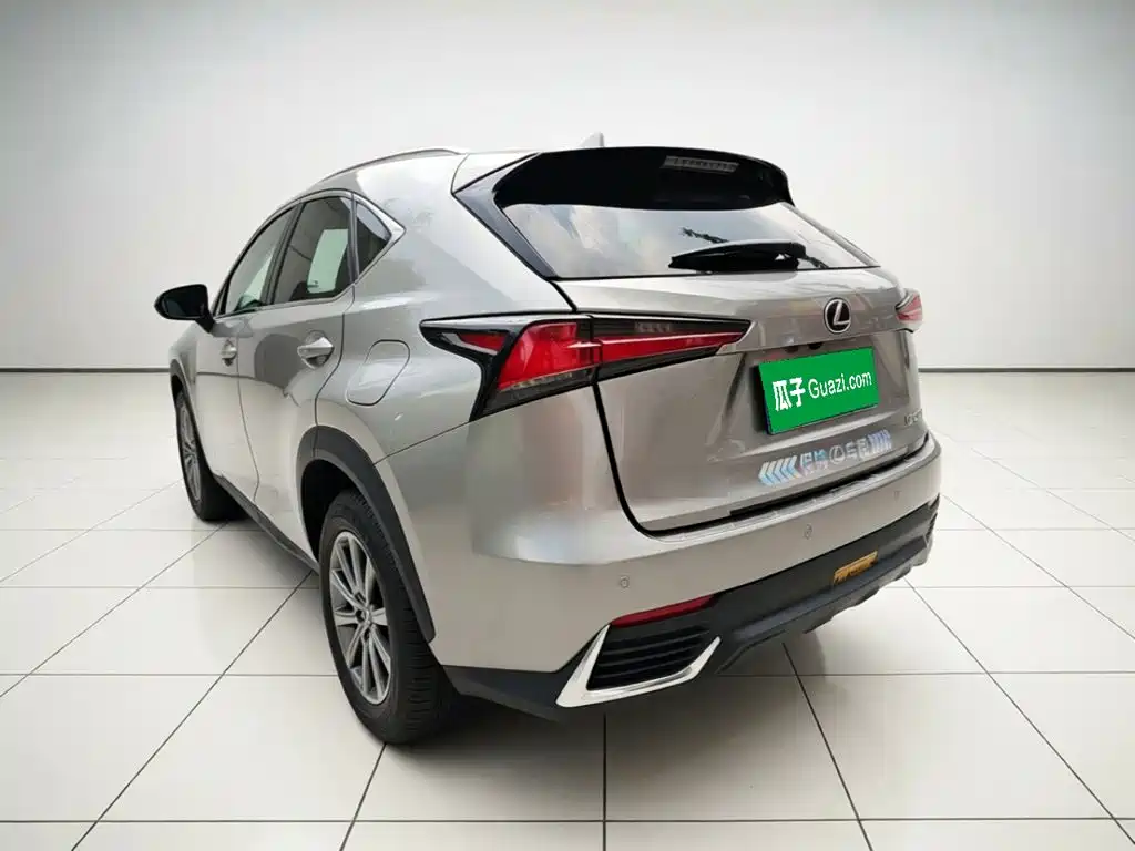 Lexus NX — миниатюра 4