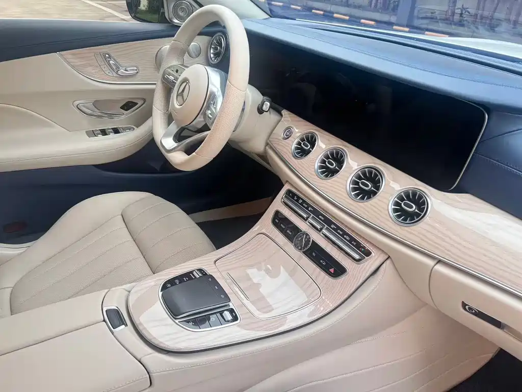 Mercedes-Benz E-Class (Import) — миниатюра 16