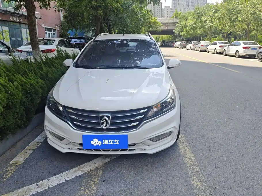 Baojun 310W — миниатюра 2