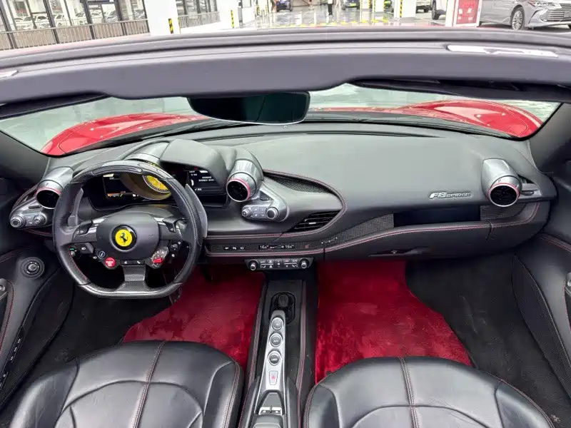 Ferrari F8 — миниатюра 4