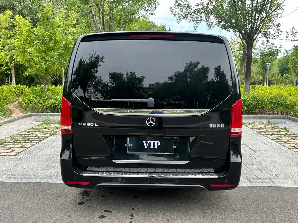 Mercedes-Benz V-Class — миниатюра 16