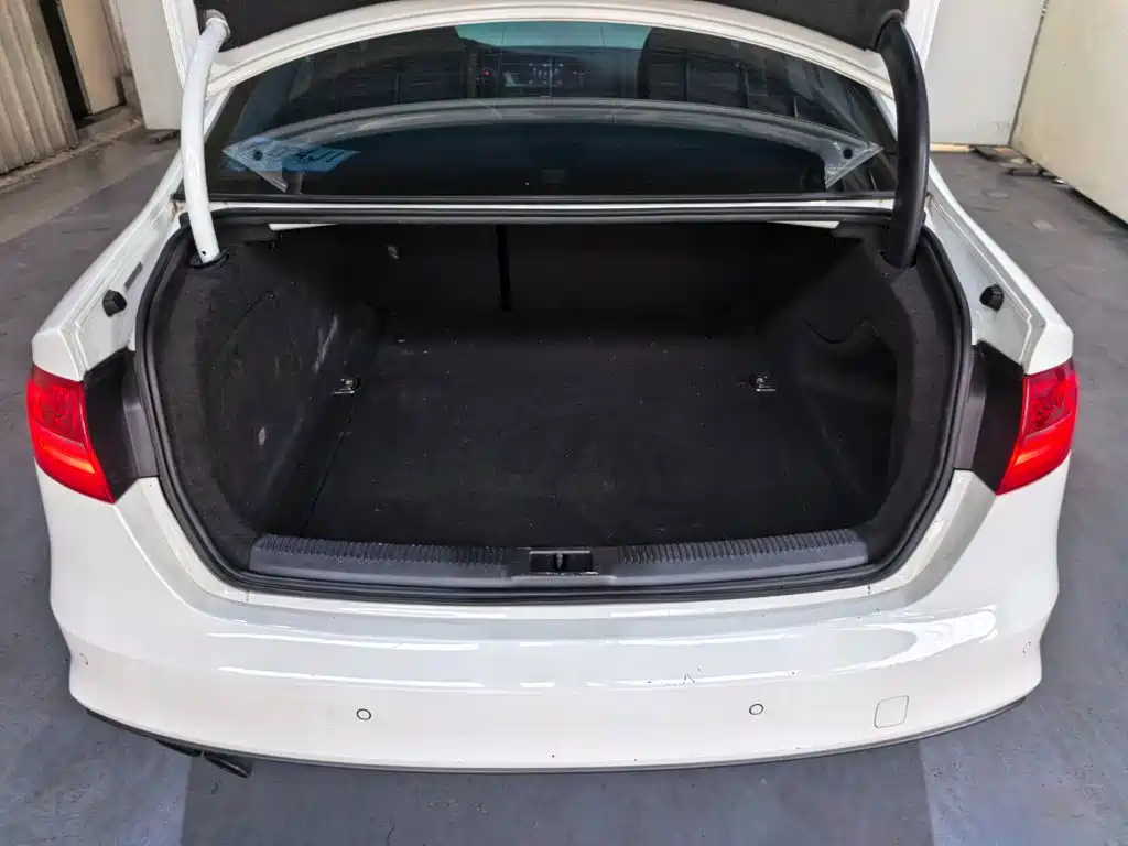 Audi A4L — миниатюра 22