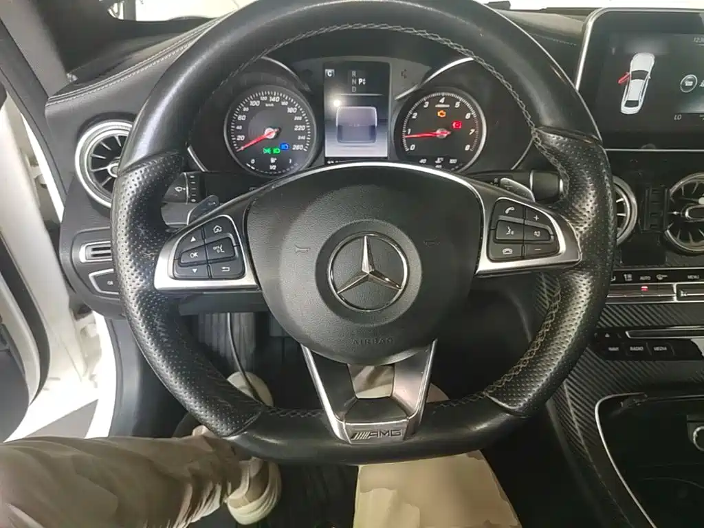 Mercedes-Benz C-Class (Import) — миниатюра 11