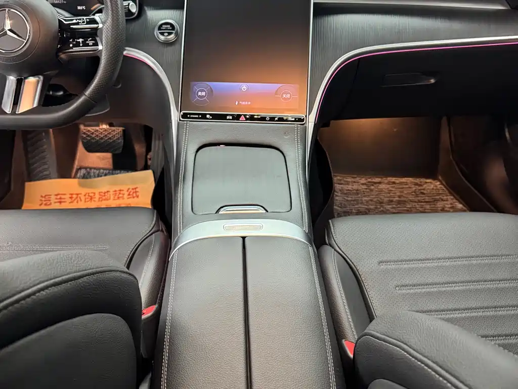 Mercedes-Benz C-Class — миниатюра 8