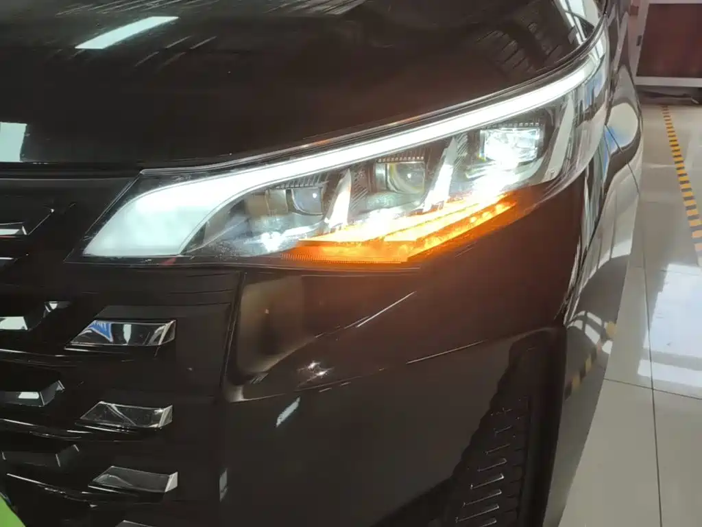 GAC Motor Trumpchi M6 — миниатюра 24