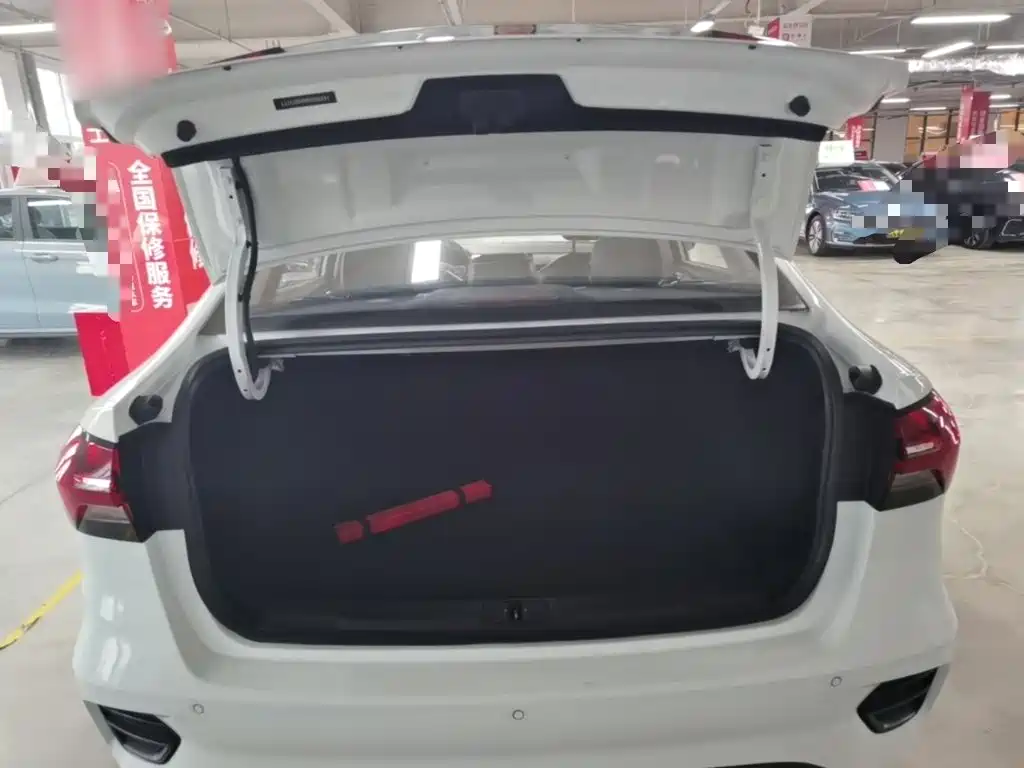Roewe i5 — миниатюра 19