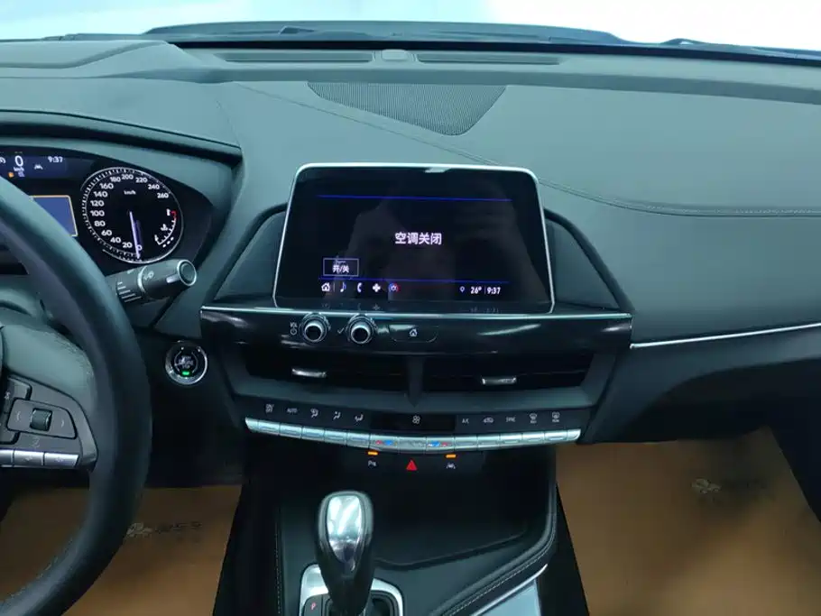 Cadillac CT4 — миниатюра 13