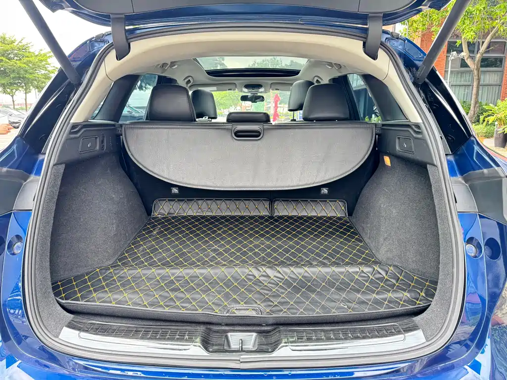 Infiniti QX50 — миниатюра 11