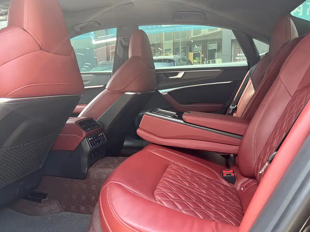 Audi A7L — миниатюра 8