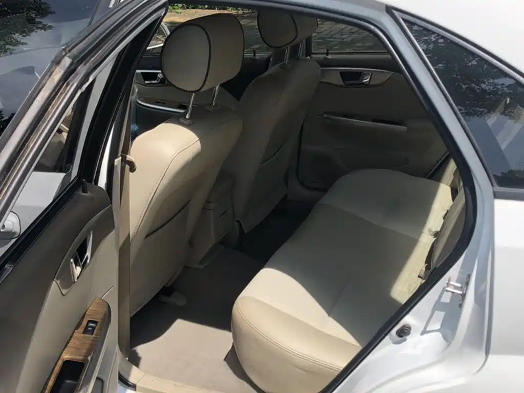 Buick Excelle — миниатюра 12