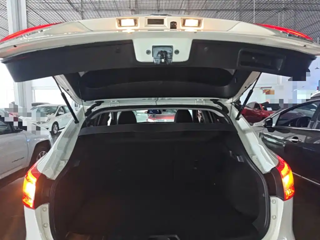 Nissan Qashqai — миниатюра 19