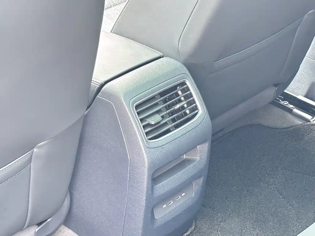 Volkswagen ID.4 Crozz — миниатюра 21