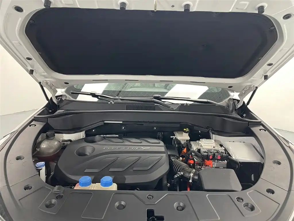 CHANGAN CHANGAN AUCHAN Z6 NEW ENERGY