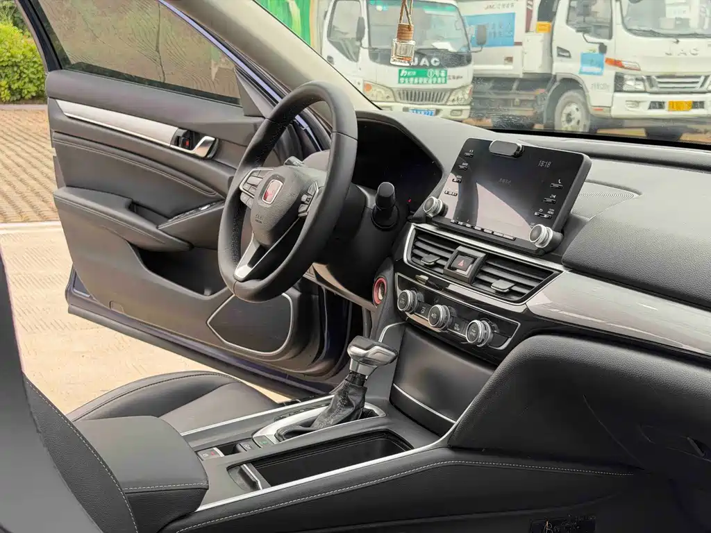 Honda Inspire — миниатюра 12