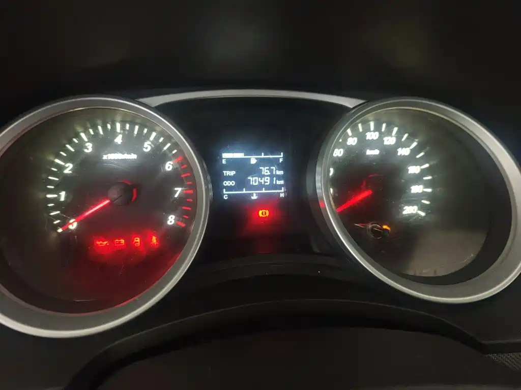 Wuling Hongguang — миниатюра 11