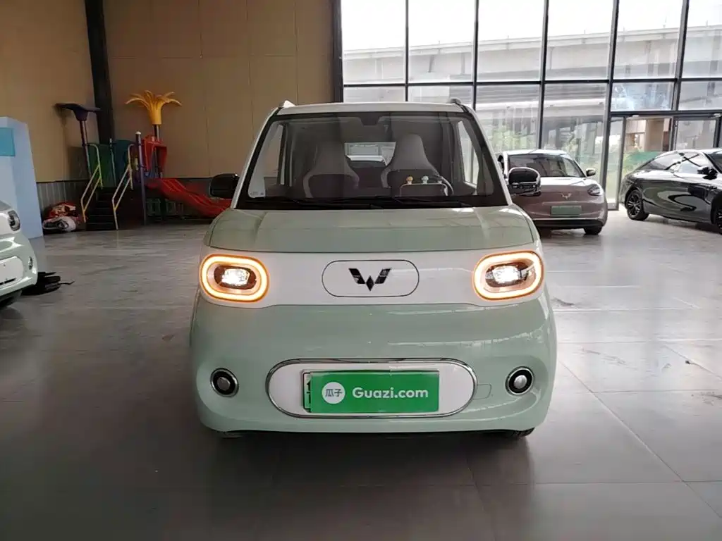 Wuling MINIEV — миниатюра 3