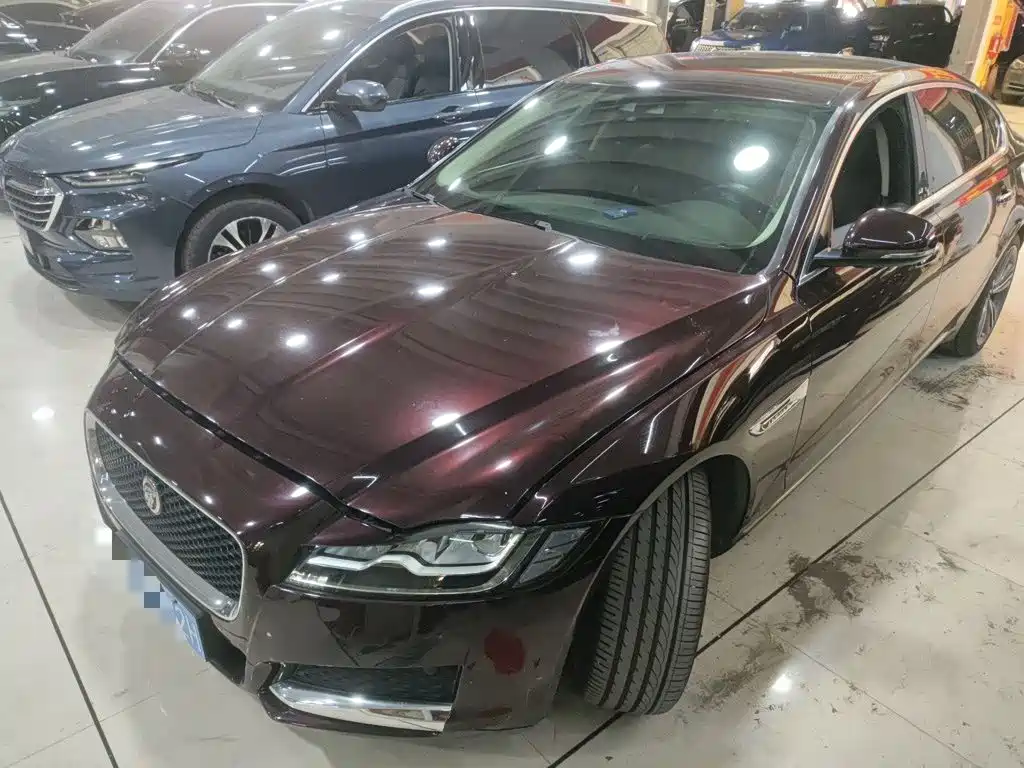 Jaguar XFL