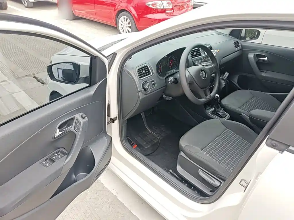 Volkswagen Polo — миниатюра 16