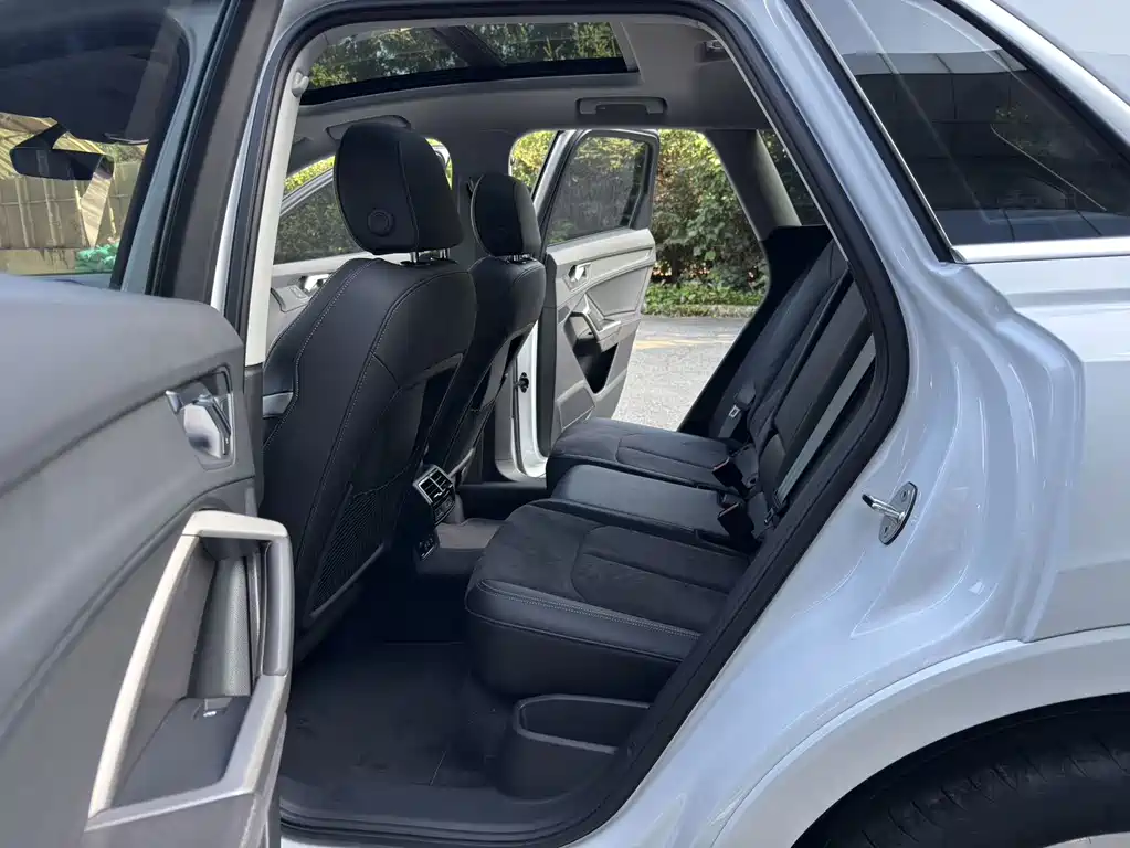 Audi Q3 — миниатюра 11