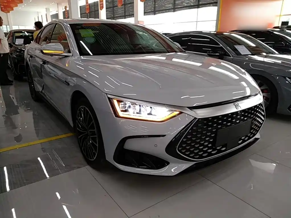 BYD Han — миниатюра 4