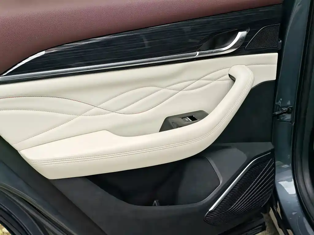 Geely Xingyue L — миниатюра 34