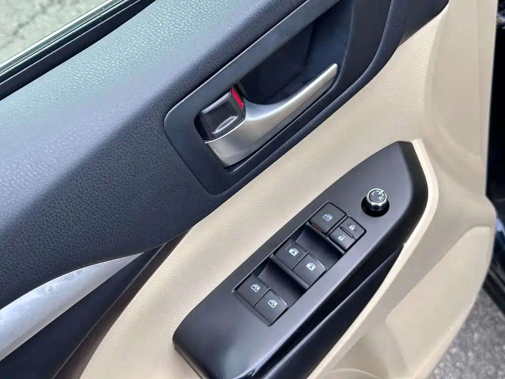 Toyota Highlander — миниатюра 16