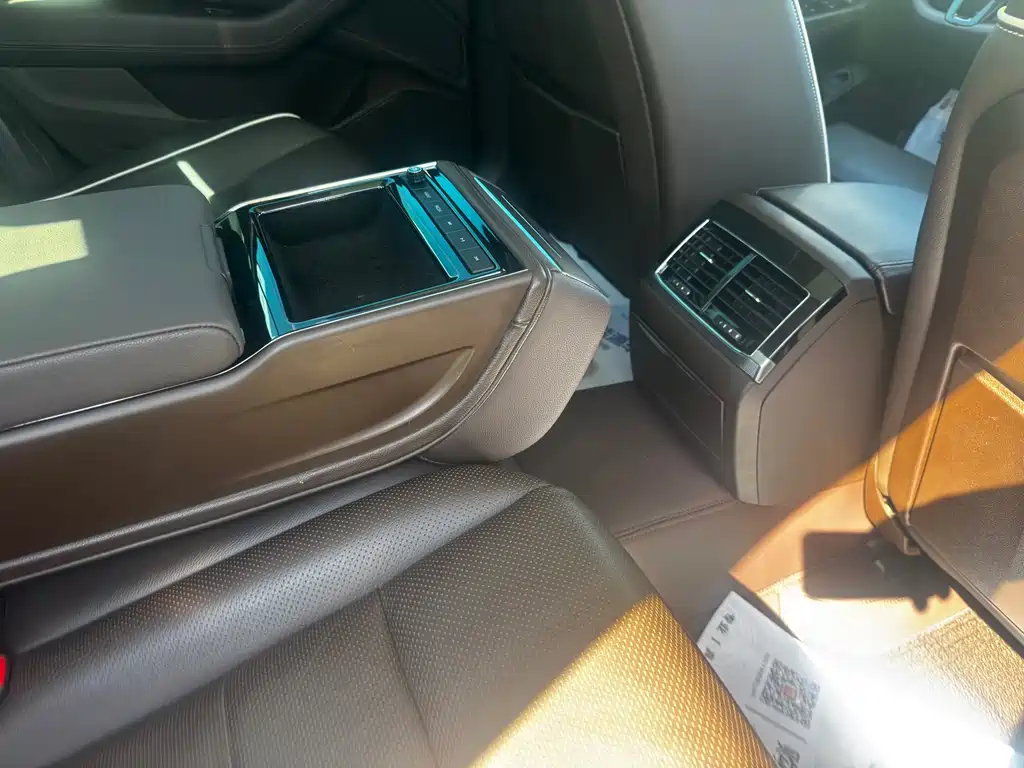 Volkswagen Phideon — миниатюра 10