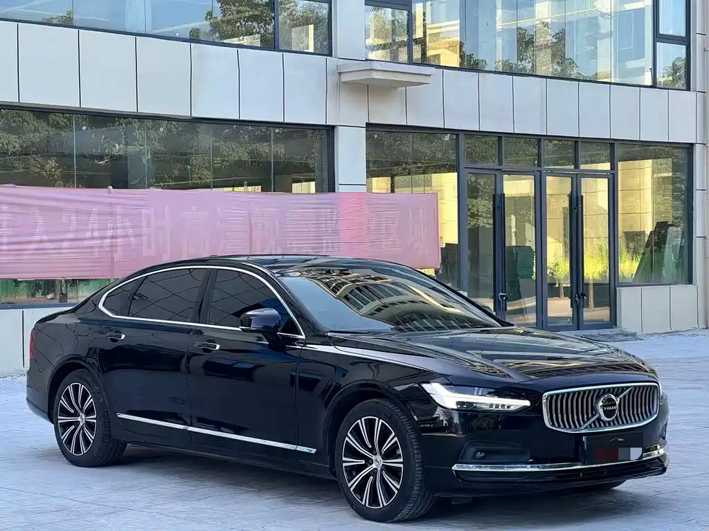 Volvo S90 — миниатюра 3