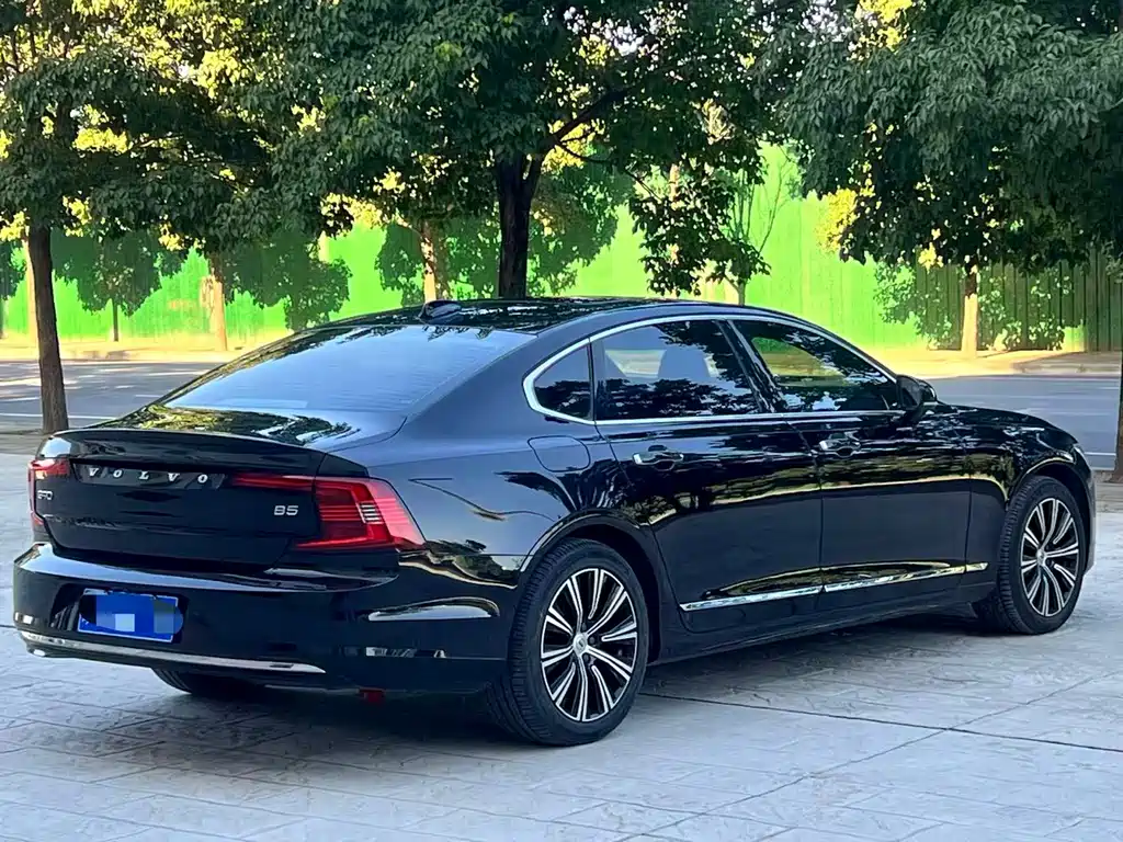 Volvo S90 — миниатюра 9