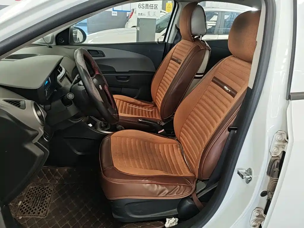 Chevrolet Aveo — миниатюра 15