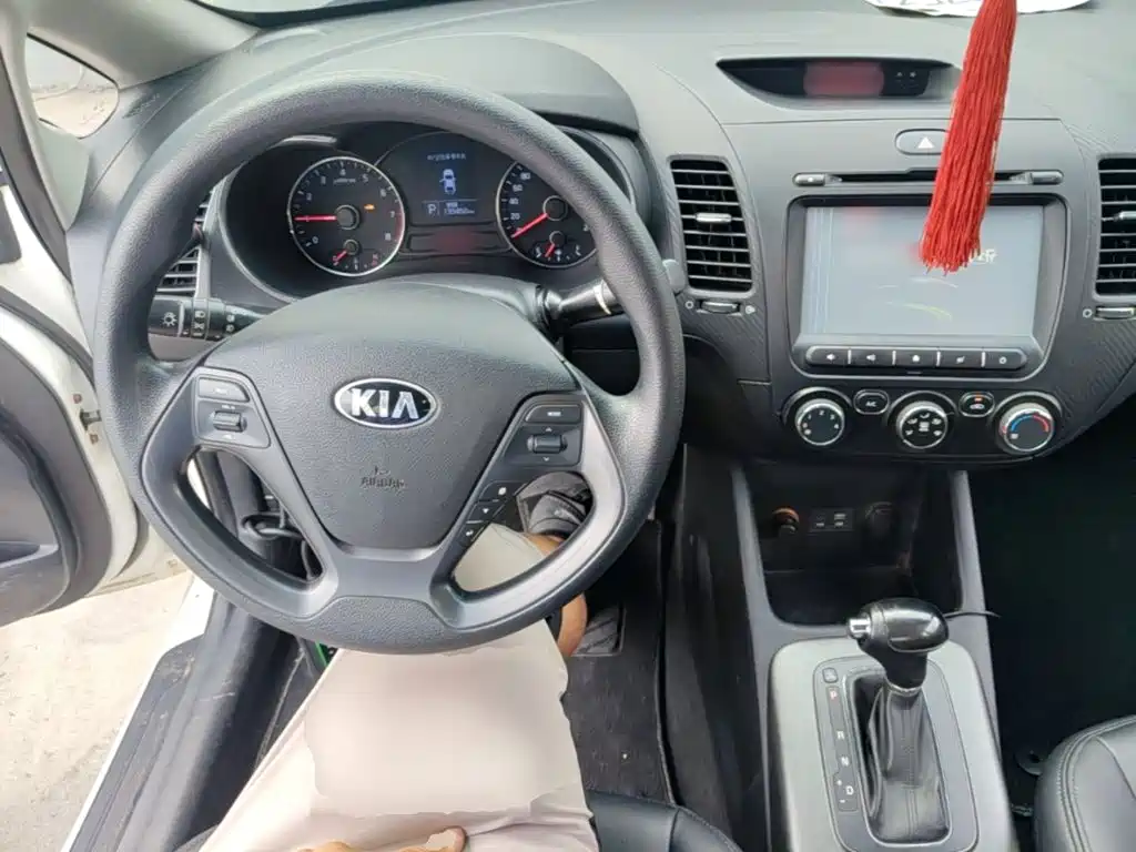 Kia K3 — миниатюра 10