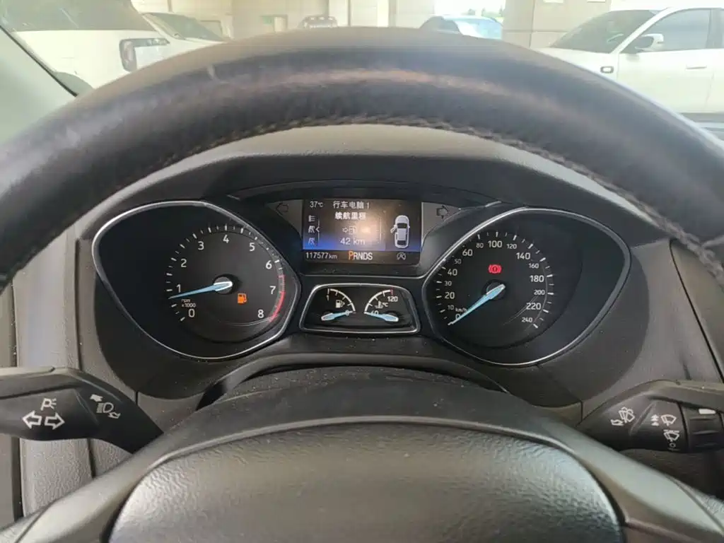 Ford Focus — миниатюра 12