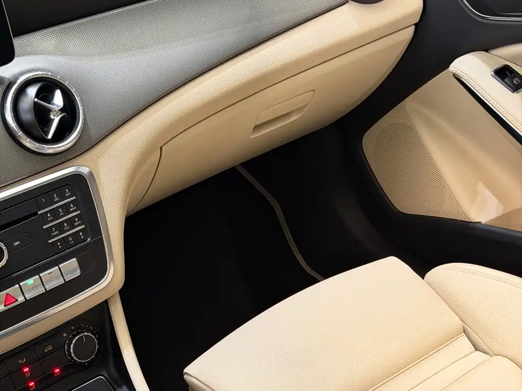 Mercedes-Benz CLA (Import) — миниатюра 6