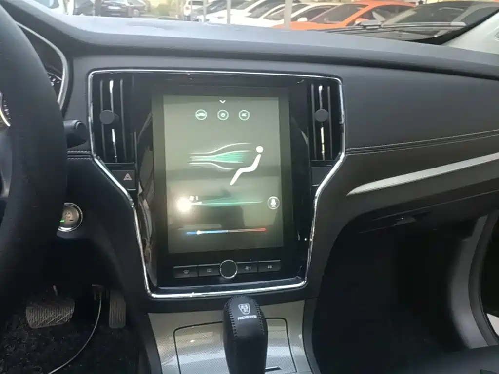 Roewe RX5 — миниатюра 13