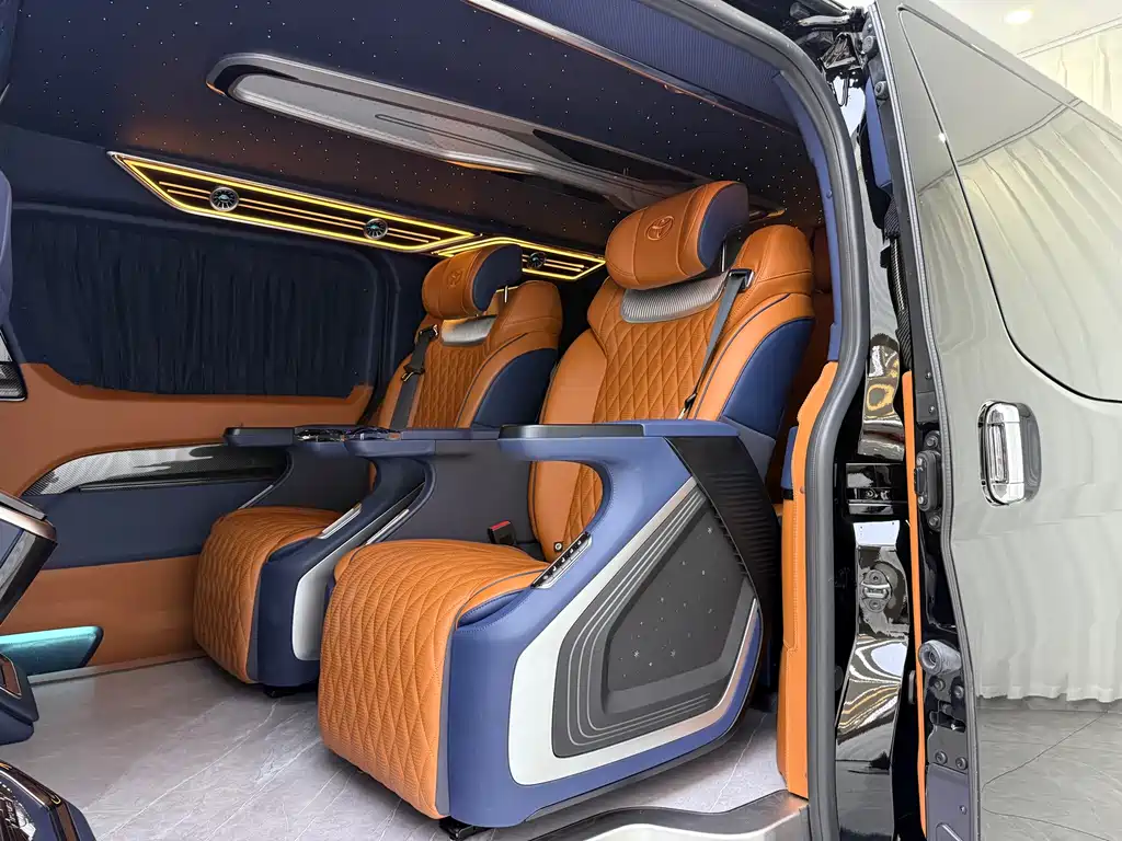 Toyota Hiace — миниатюра 6