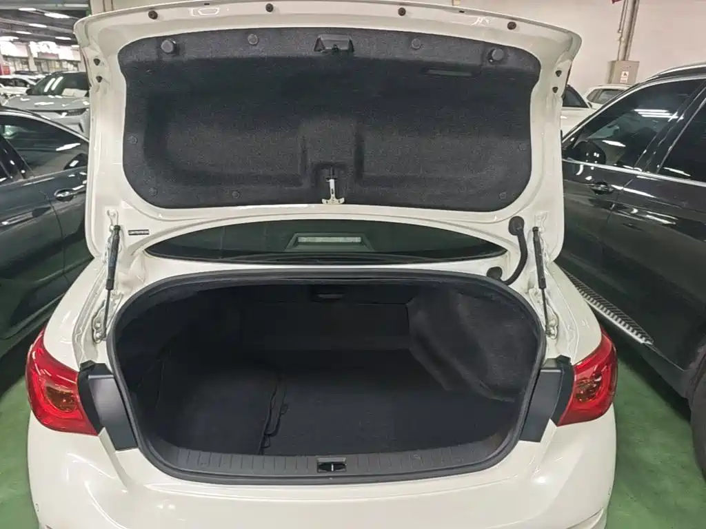 Infiniti Q50L — миниатюра 19
