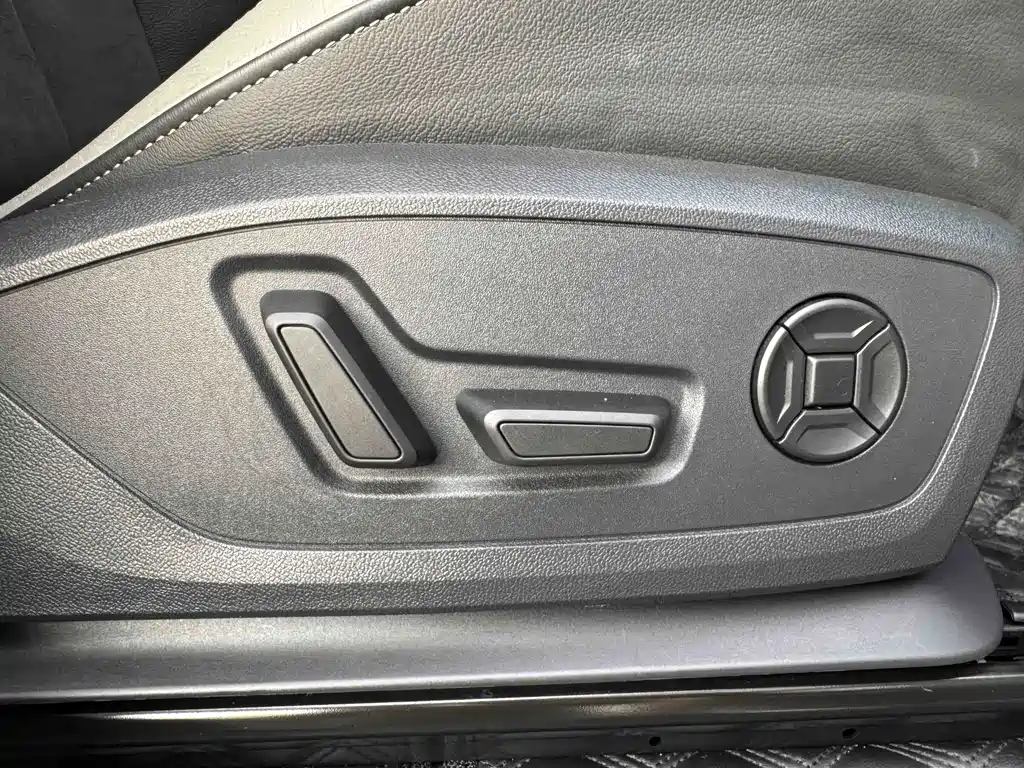 Audi Q3 — миниатюра 25