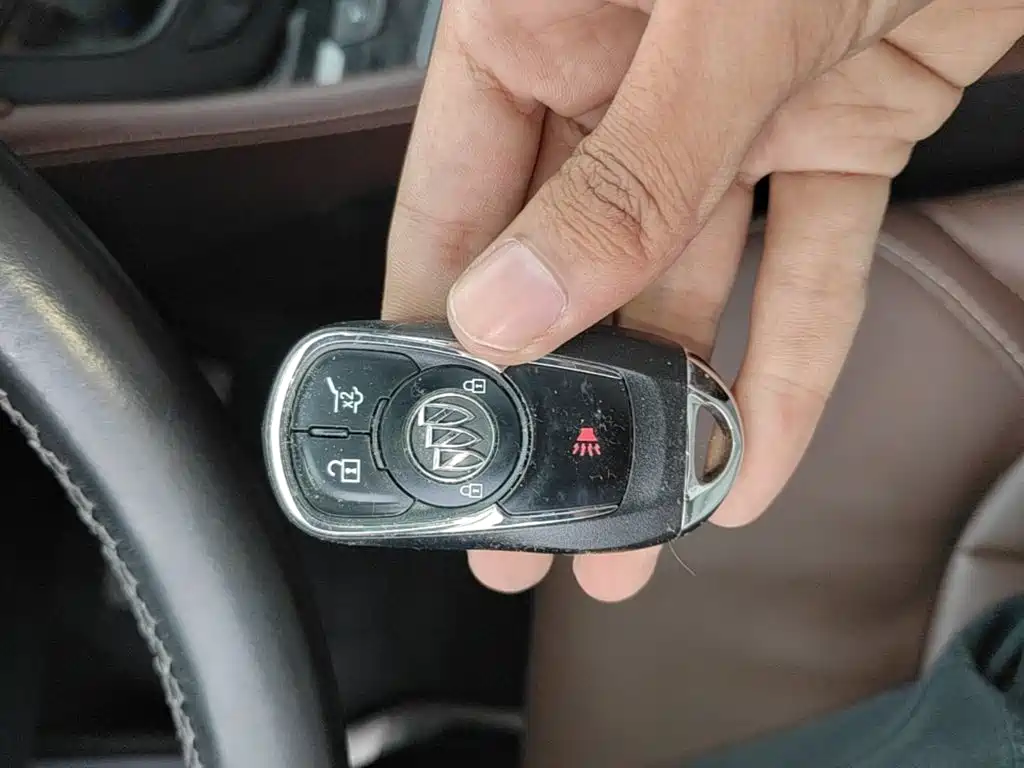 Buick Envision Plus — миниатюра 9