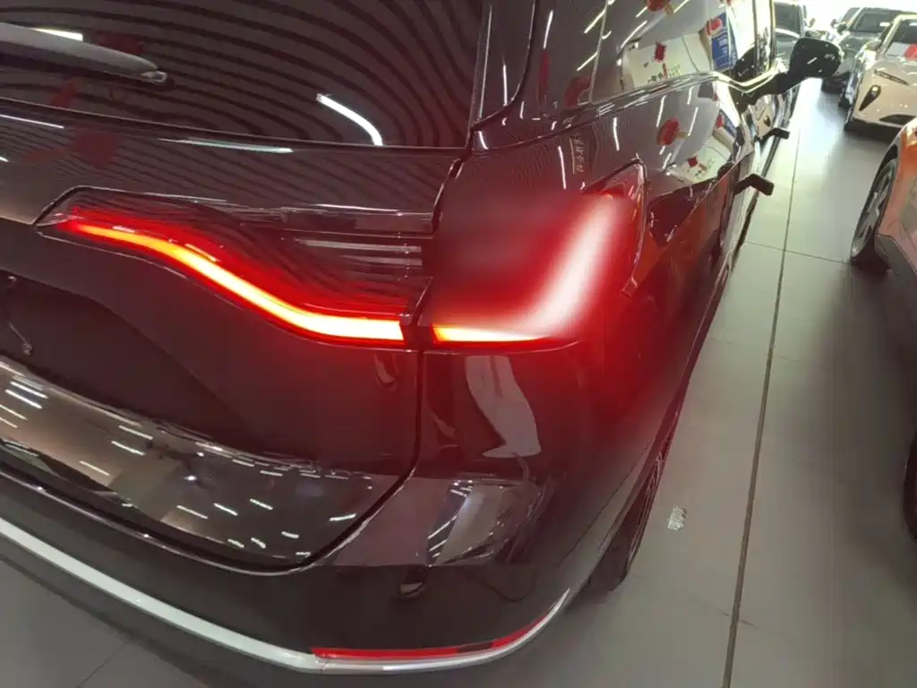 NIO ES8 — миниатюра 8