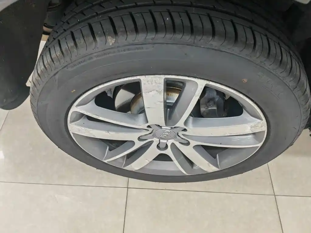 Audi Q7 — миниатюра 14