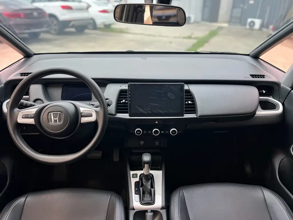 Honda Fit — миниатюра 7