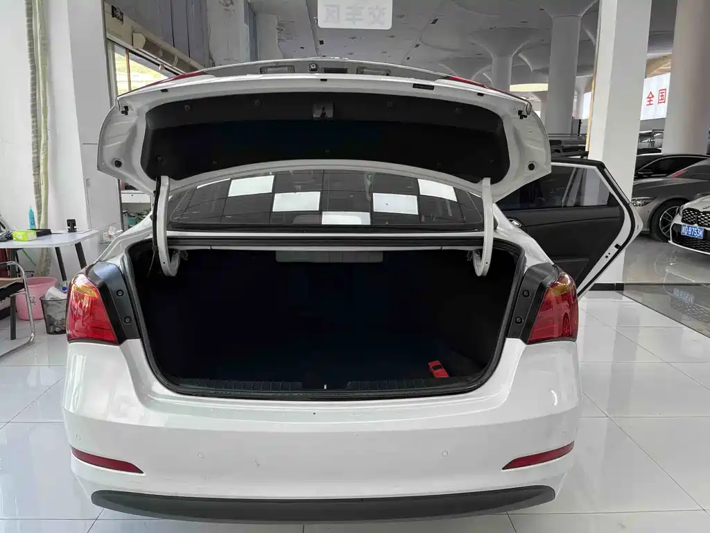 Hyundai Mistra — миниатюра 18