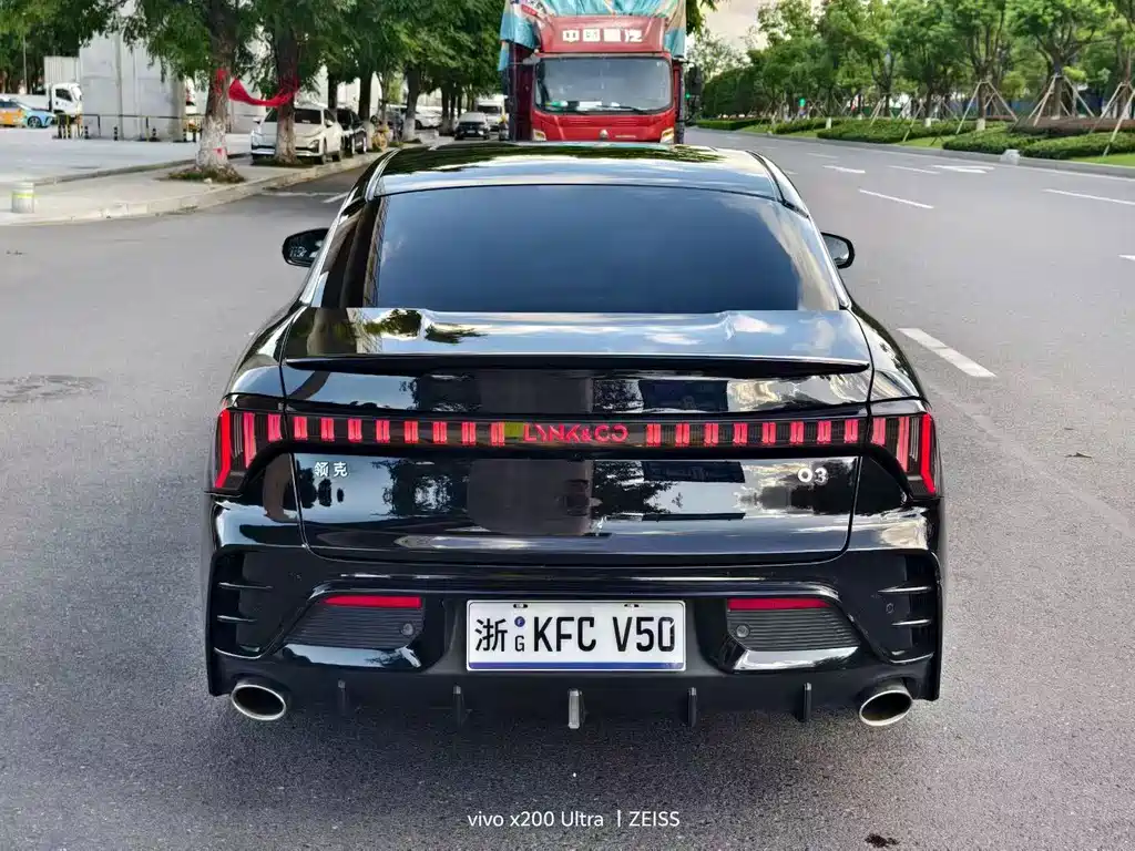 Lynk & Co 03 — миниатюра 8