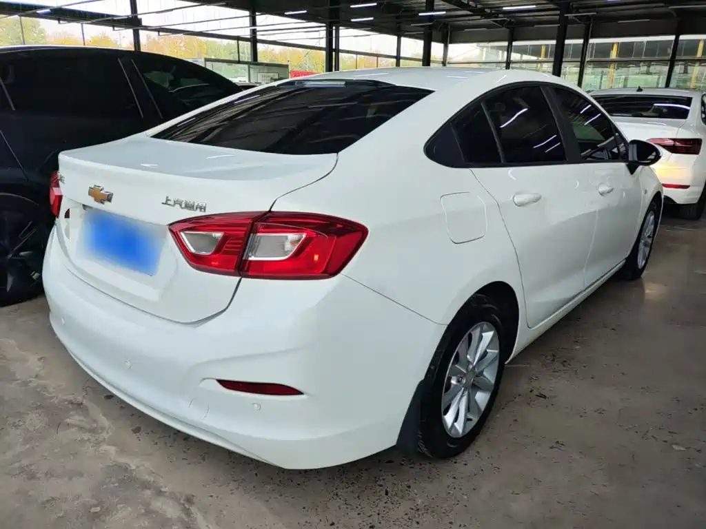 Chevrolet Cruze — миниатюра 7