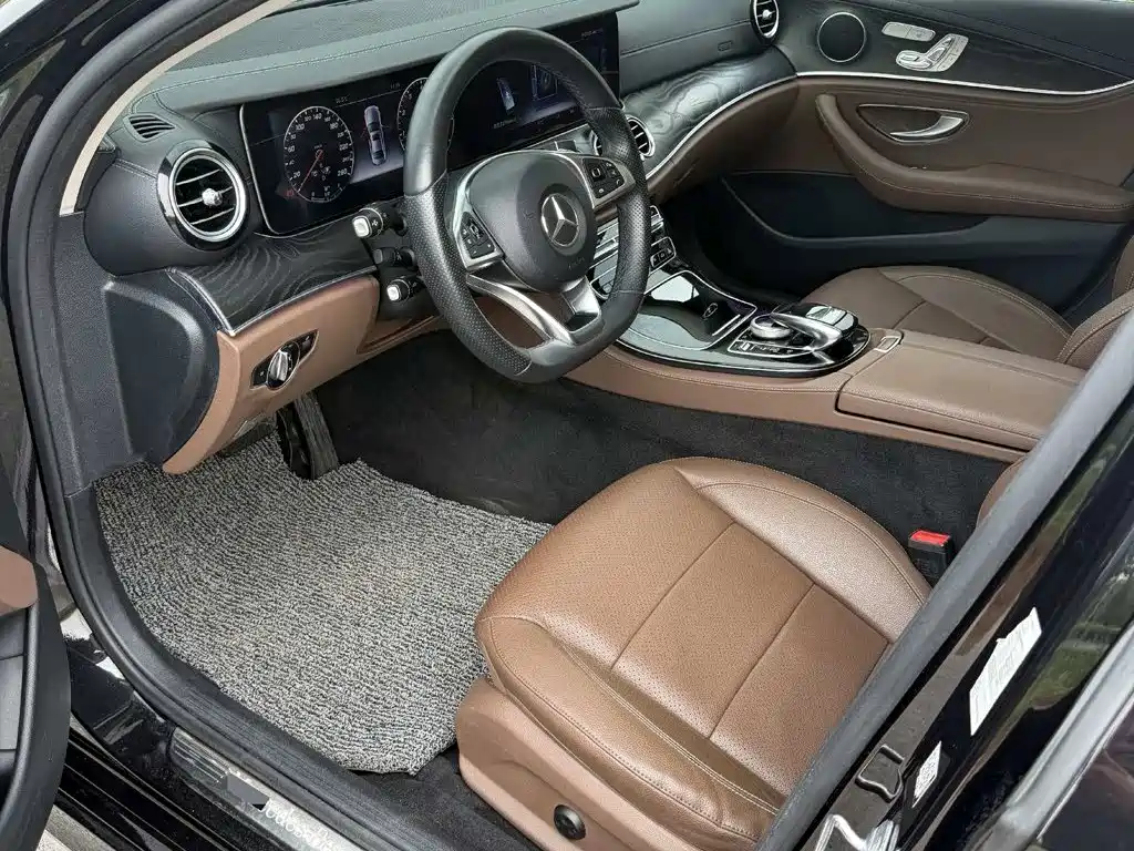 Mercedes-Benz E-Class — миниатюра 8