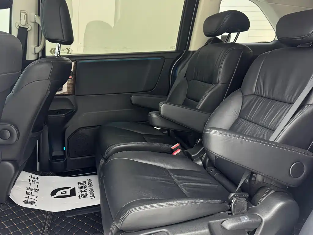 Honda Odyssey — миниатюра 8